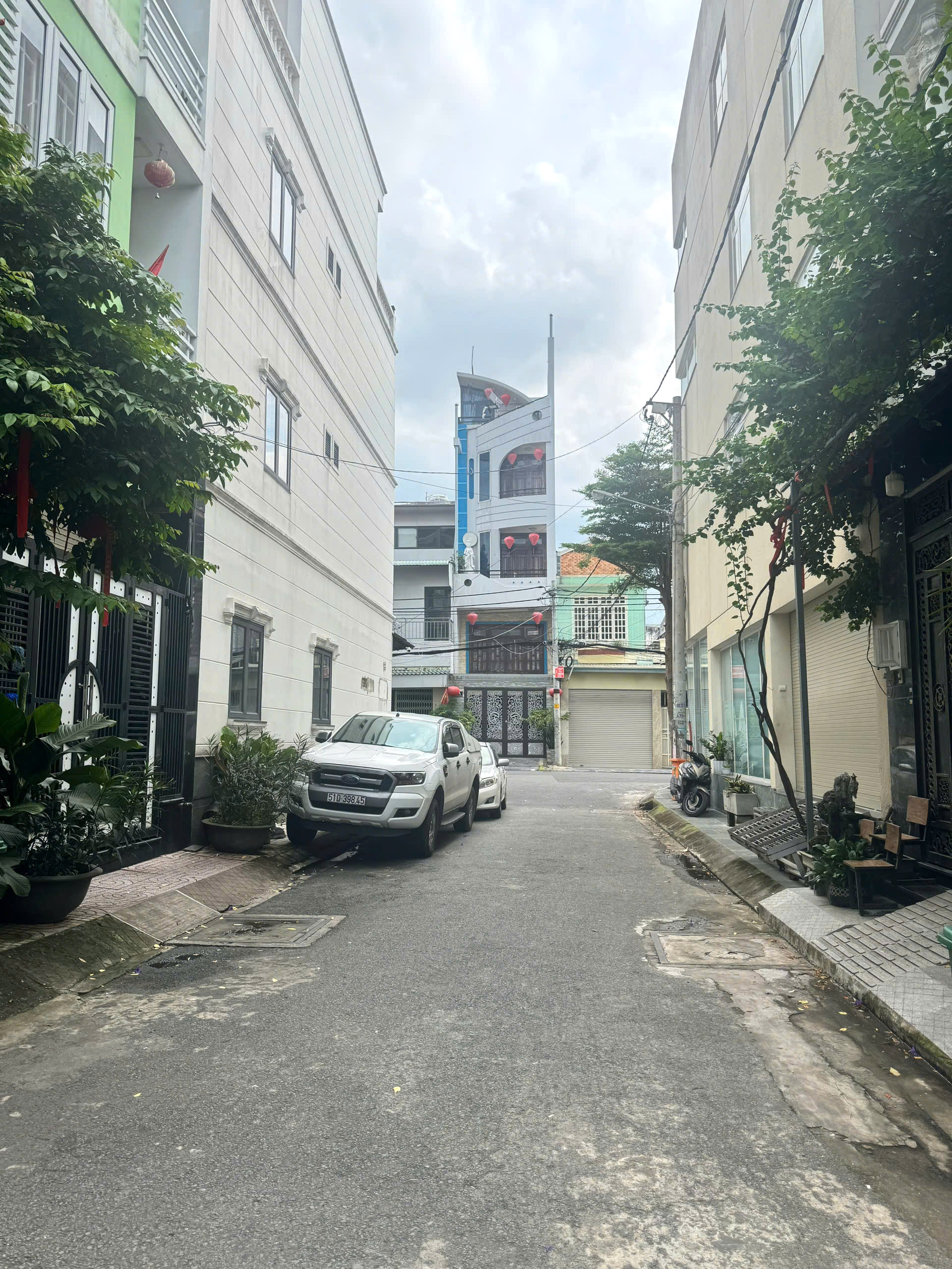 ban-nha-5-tang-hem-xe-hoi-61-m2-gan-van-phuc-hbp-hon-8-ty (5)