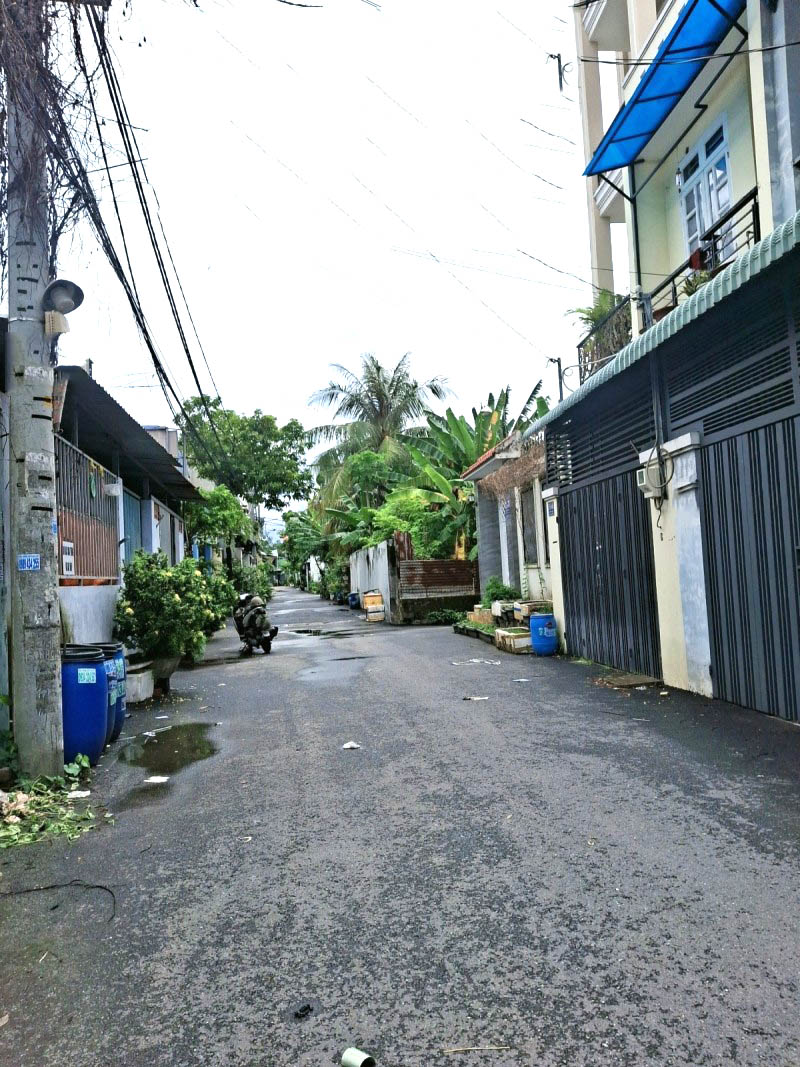 ban-nha-hem-xe-hoi-tang-nhon-phu-a-chi-7-ty-nhinh (4)