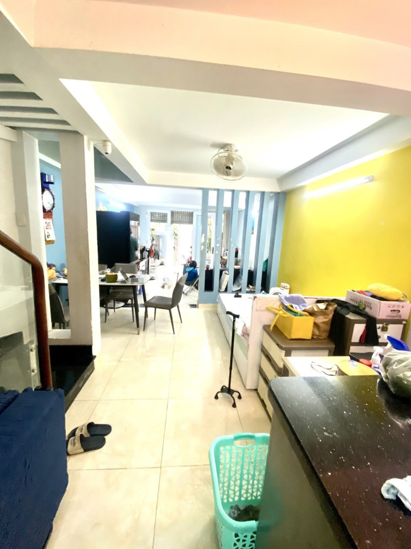 ban-nha-hem-xe-hoi-tang-nhon-phu-b-chi-6-ty-nhinh (3)