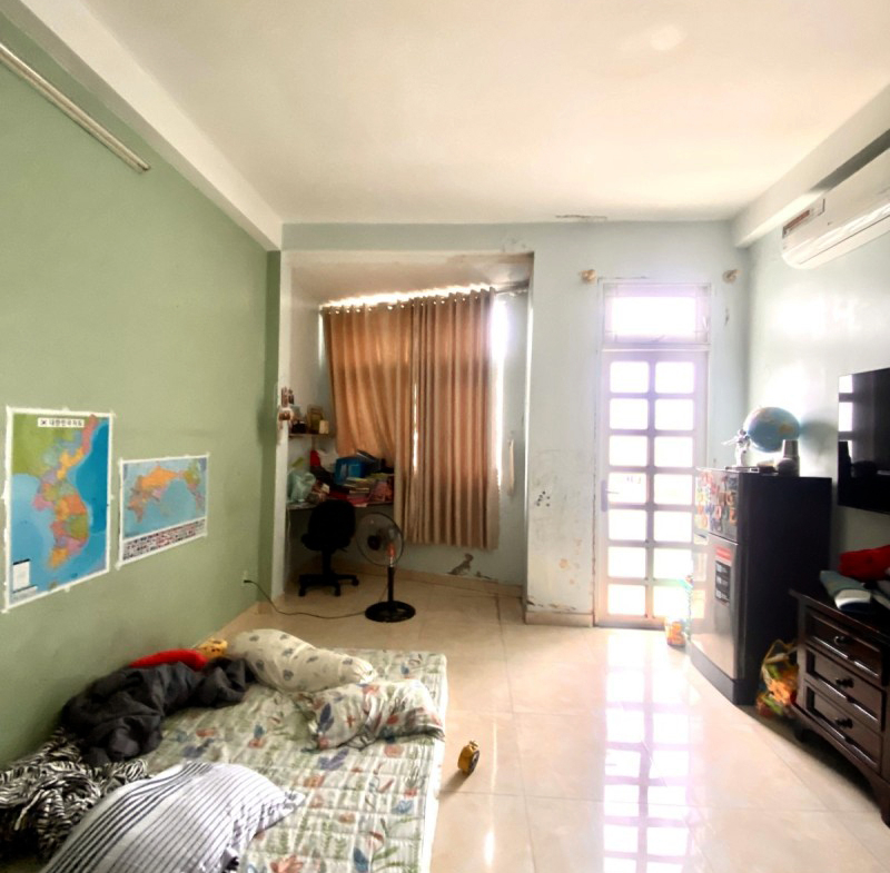 ban-nha-hem-xe-hoi-tang-nhon-phu-b-chi-6-ty-nhinh (5)