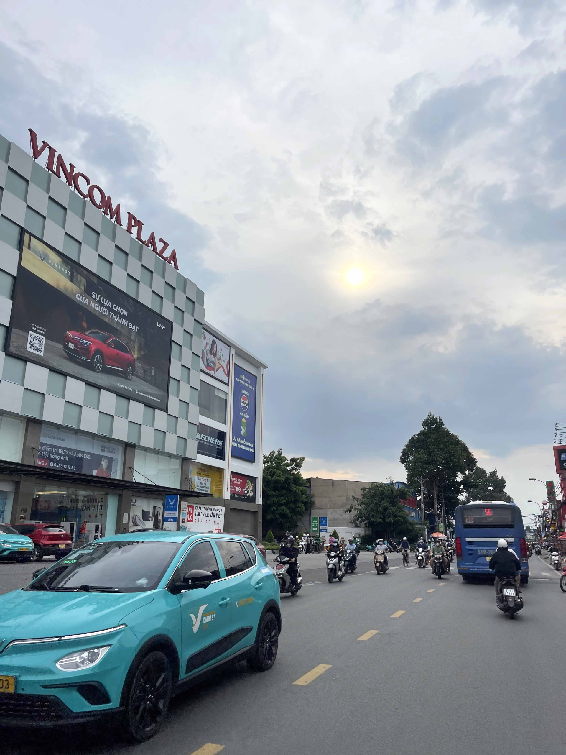 ban-nha-hem-xe-tai-tan-lap-2-hiep-phu-chi-nhinh-5-ty (4)