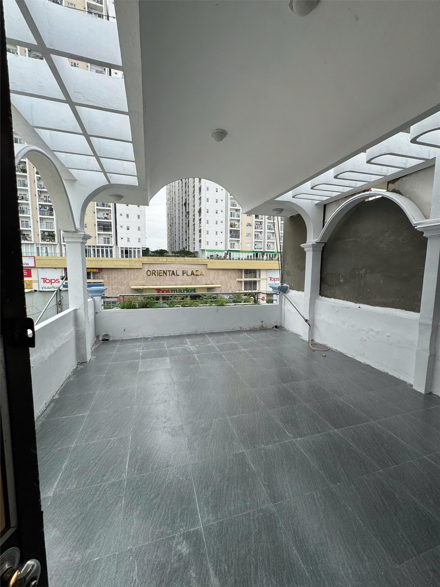 ban-nha-mat-tien-au-co-ban-nha-phuong-14-tan-binh-0707318818-1