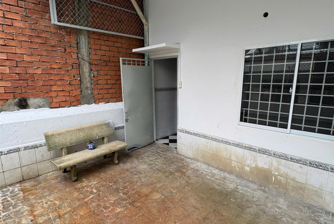 ban-nha-mat-tien-au-co-ban-nha-phuong-14-tan-binh-0707318818-3