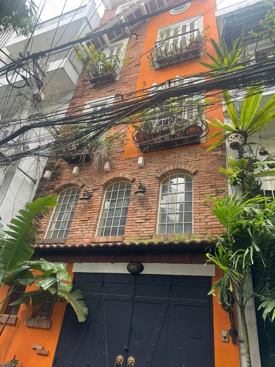 ban-nha-mat-tien-hiep-nhat-ban-nha-phuong-4-tan-binh-0707318818-1