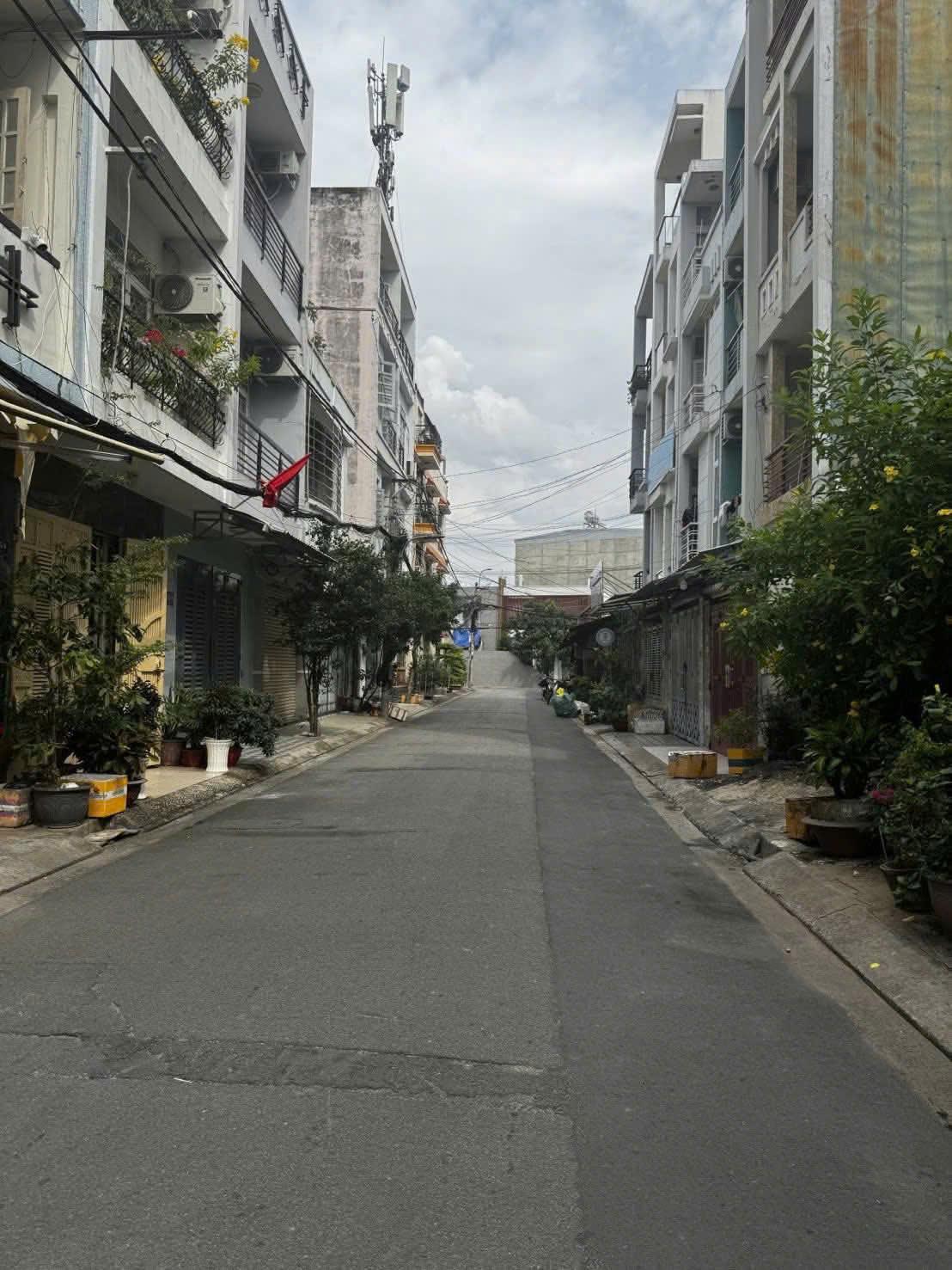 ban-nha-mat-tien-nguyen-trong-loi-ban-nha-phuong-4-tan-binh-0922196969-3