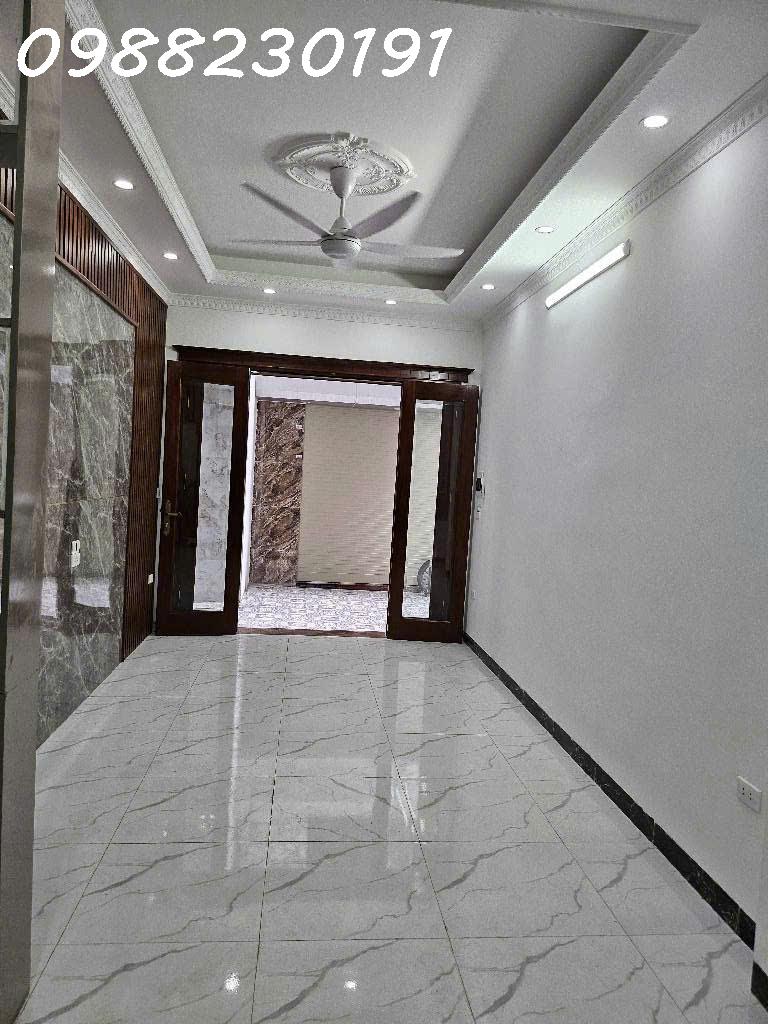 ban-nha-nam-du-hoang-mai-1