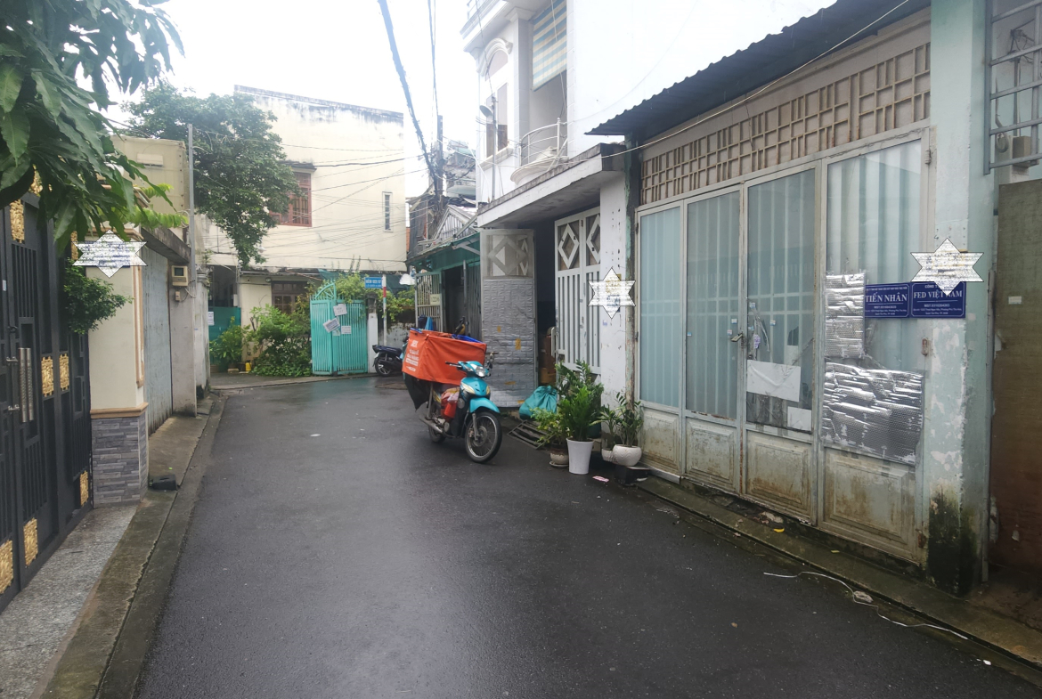 ban-nha-thoai-ngoc-hau-quan-tan-phu (2)