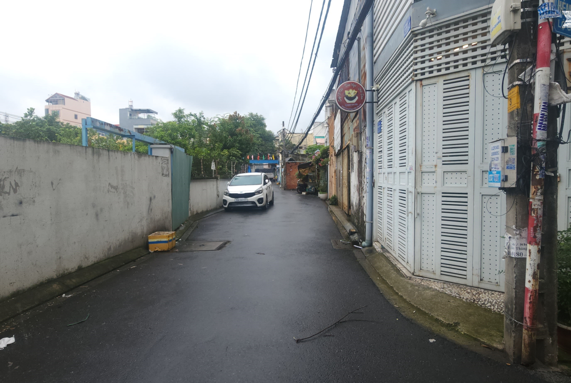 ban-nha-thoai-ngoc-hau-quan-tan-phu (4)