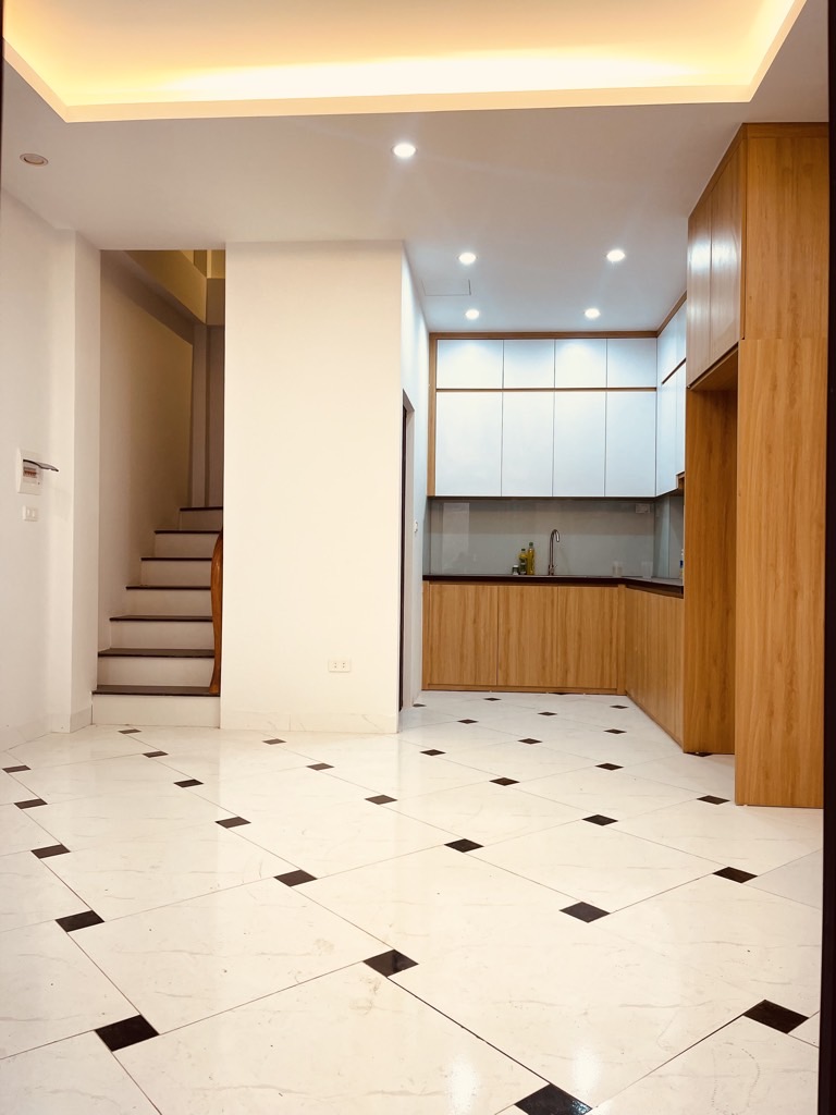 bts-E304755A-mh2rmb17_24_7