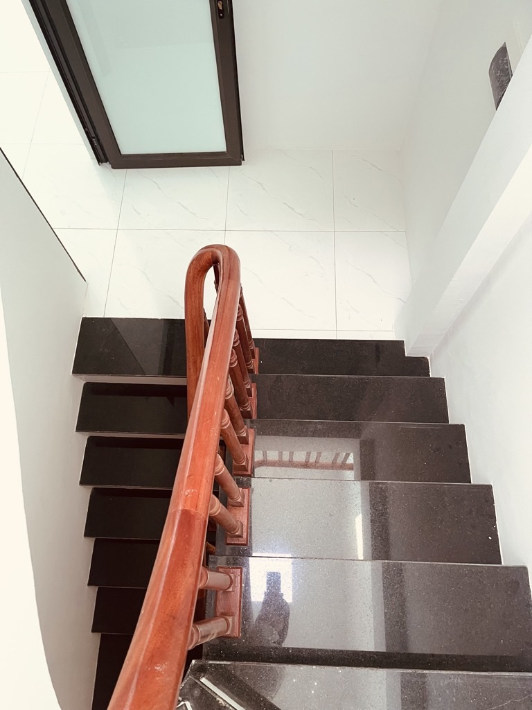 bts-E304755A-mh2rmb17_32_8