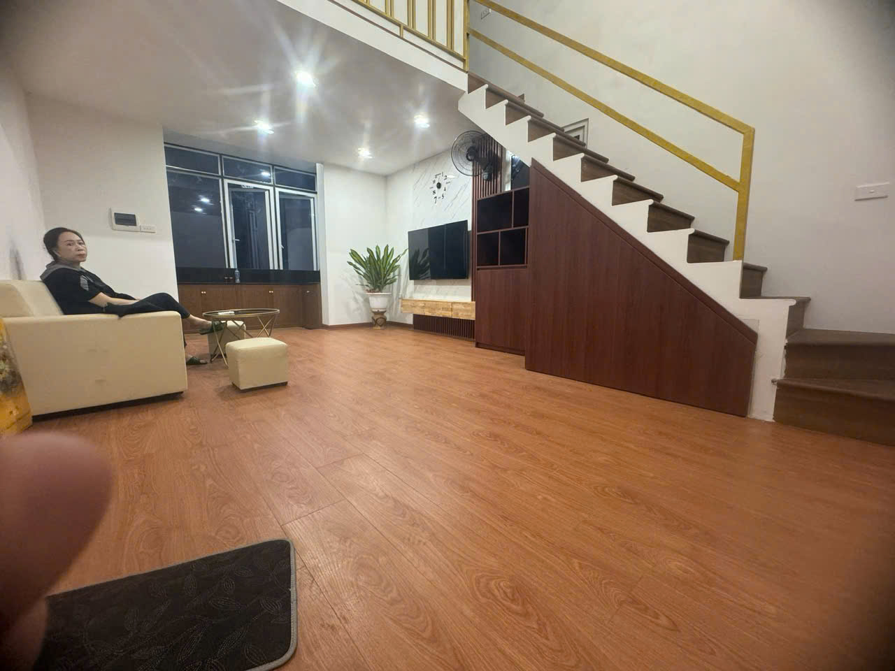 cho_thue_nha_ngiuyen_thuong_hien (2)