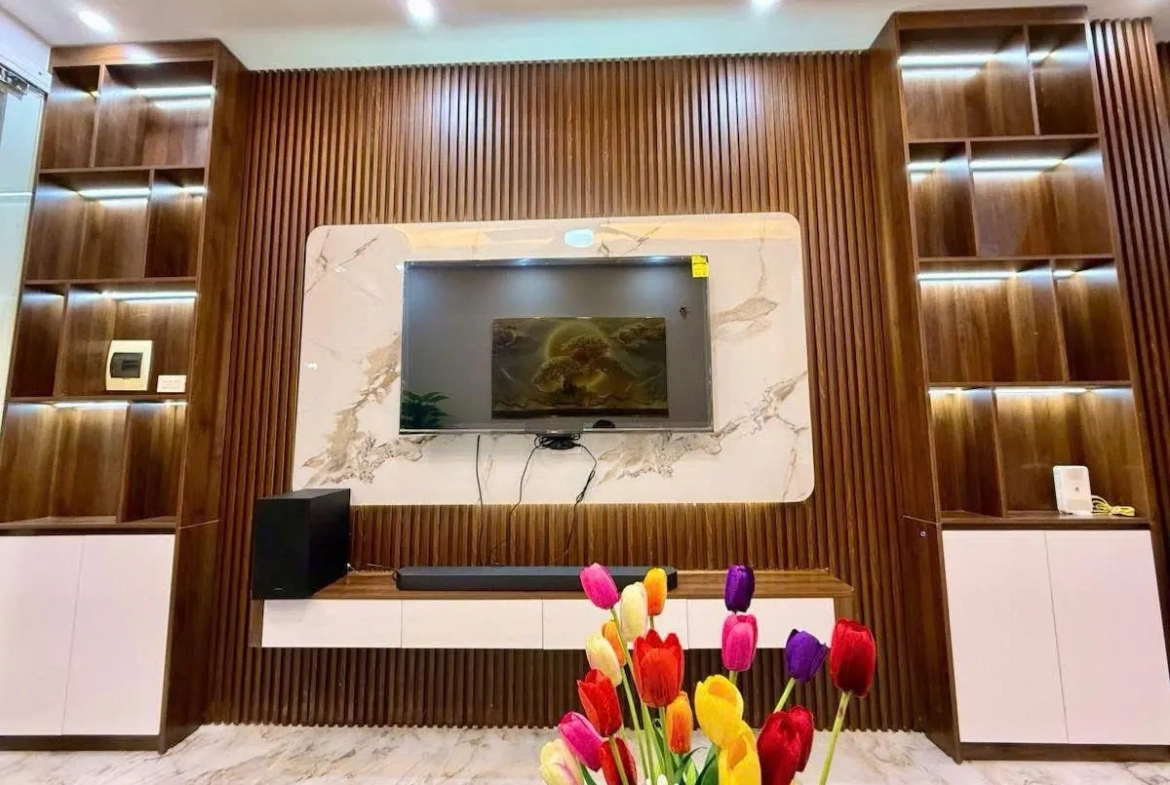 d64c305a-ec6d-5fdf-8b74-aabd6b8b9c3b