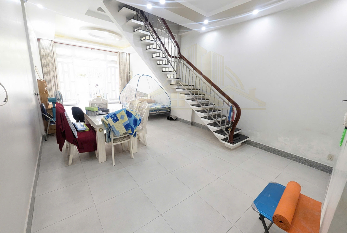 dbfc7439f8a475fa2cb552