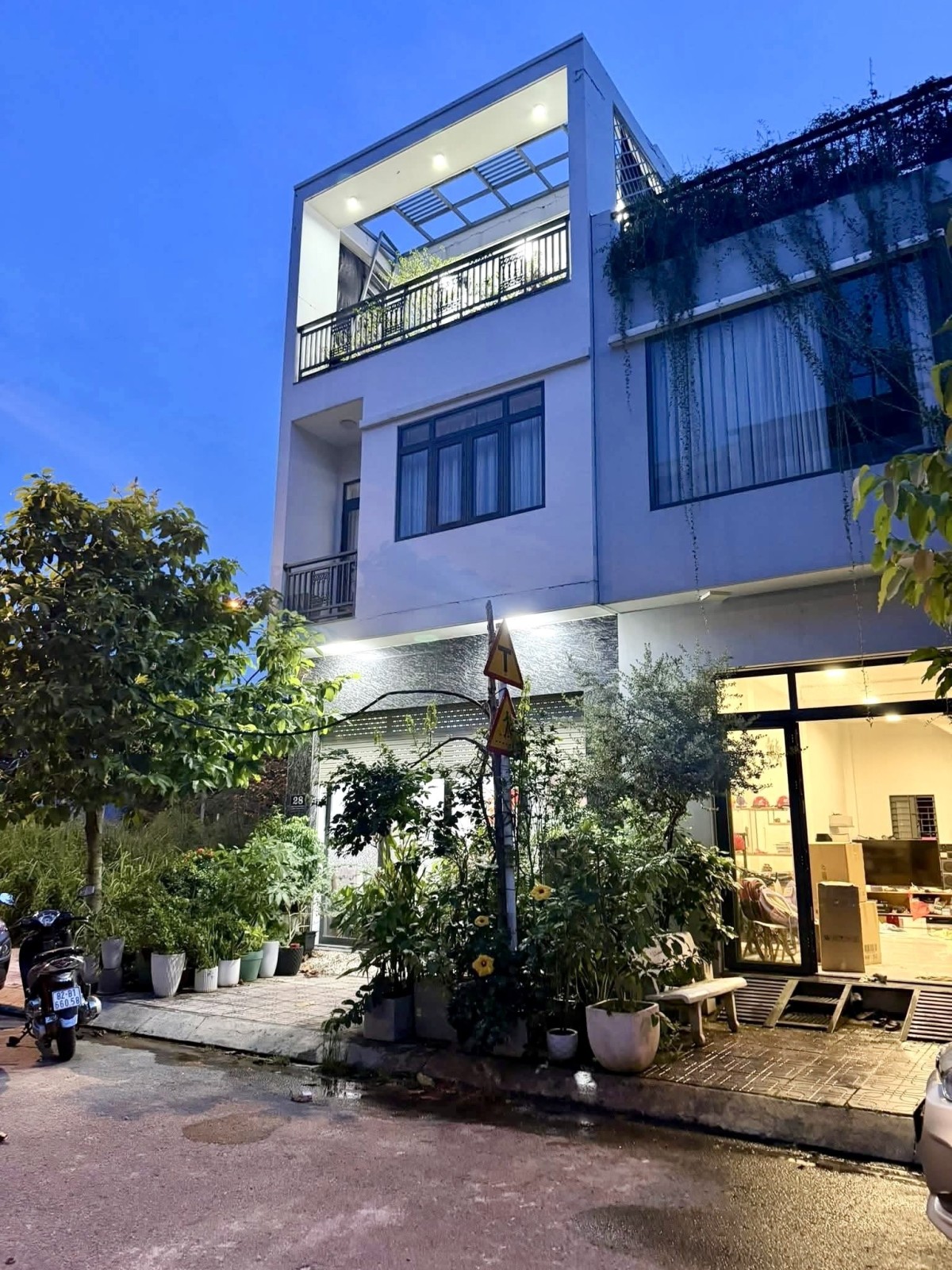 eee3cfacebc2f4e0b899537a7c100672