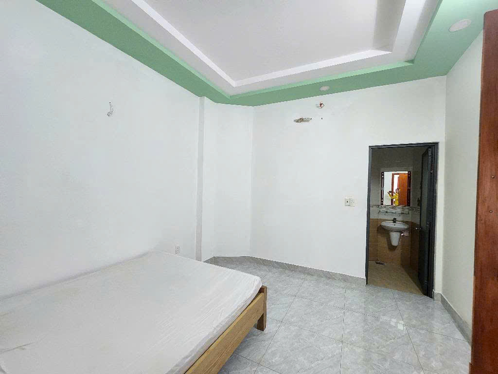 ef50b75185f708a951e64