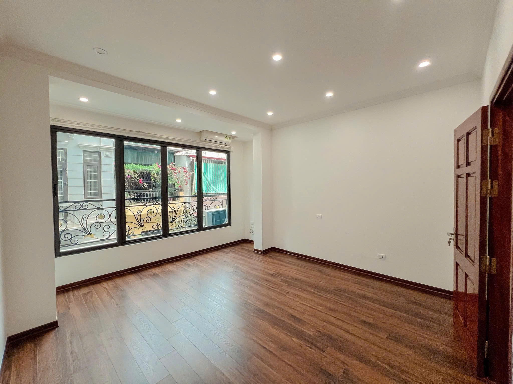 faf0e1892023aa7df332