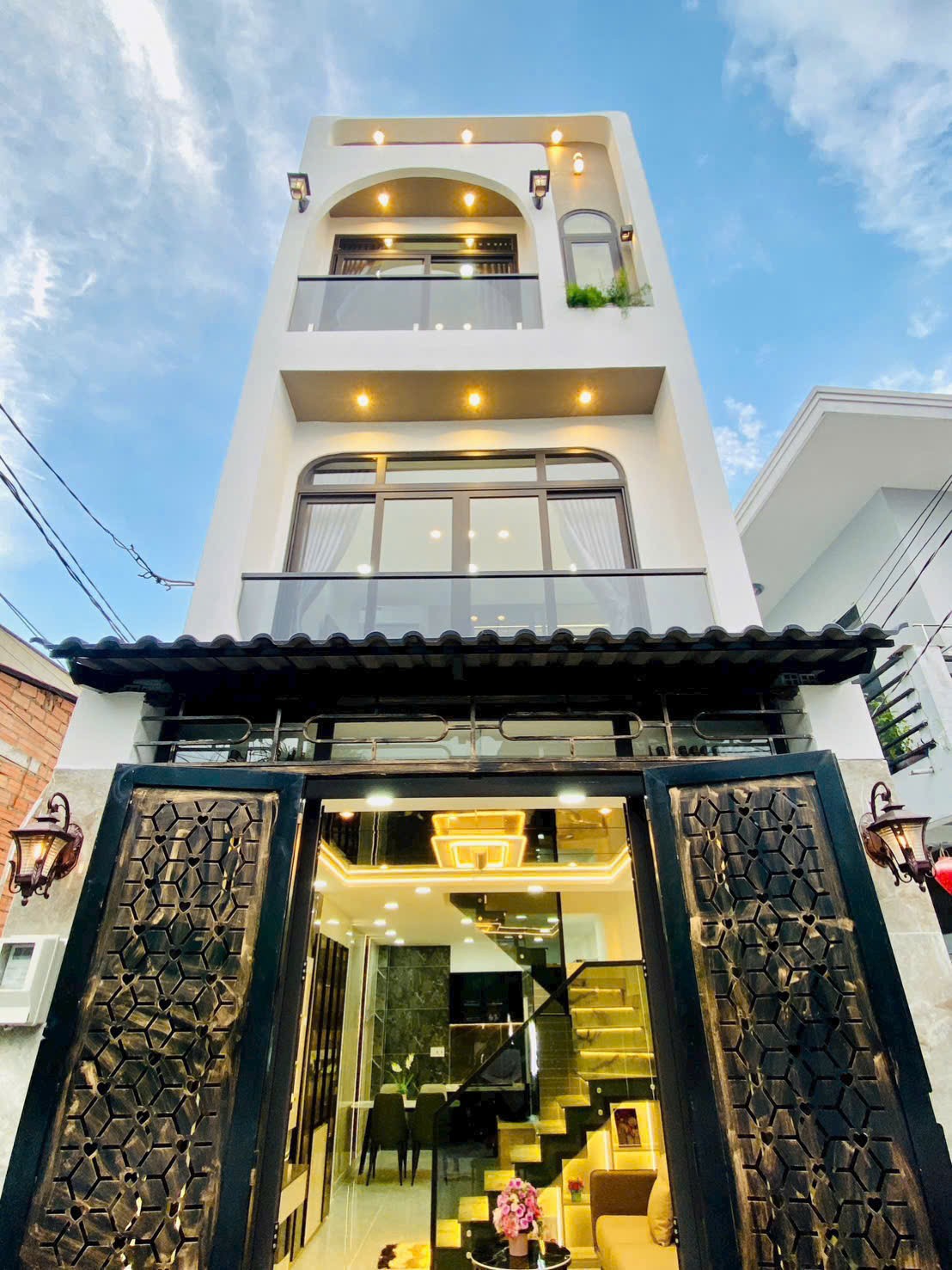 gen-h-z7129606761657_e4b910b41b865e1f463d80cb059359a5