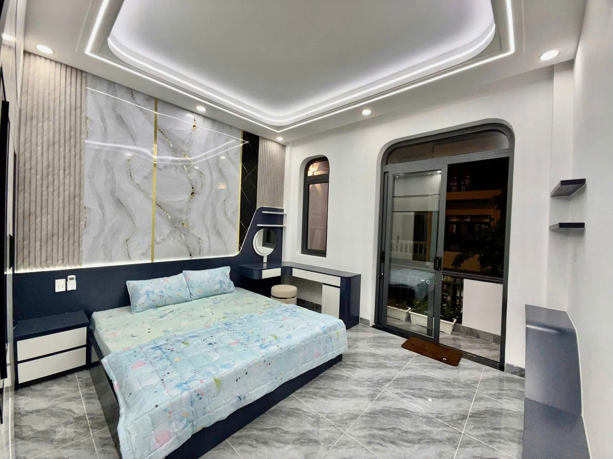 gen-h-z7171099039583_ba78d54bb5fc68c969574bf0733a5095