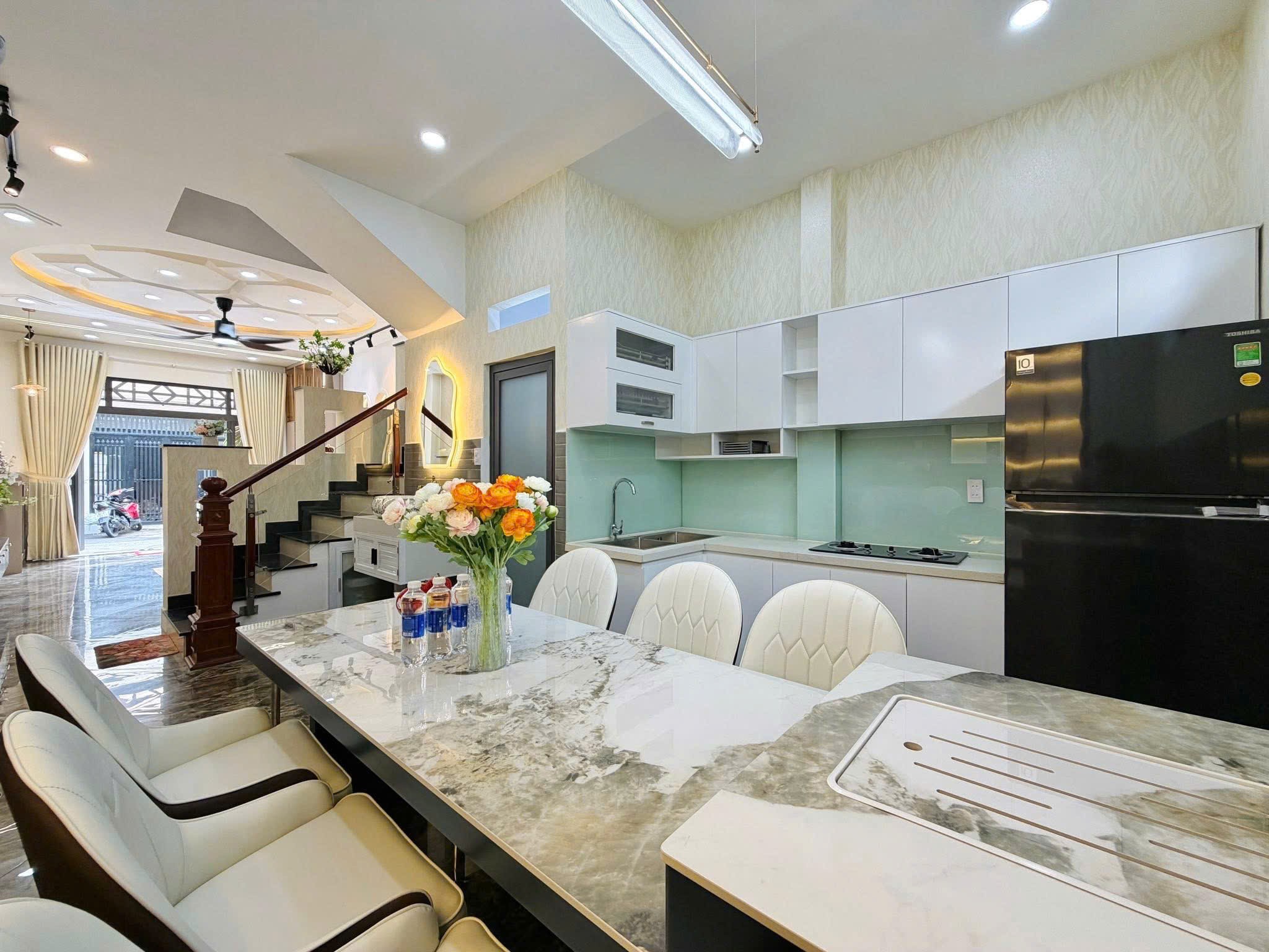 gen-h-z7173805463861_c197b4ded1b3a89424bd974dc6b3f904