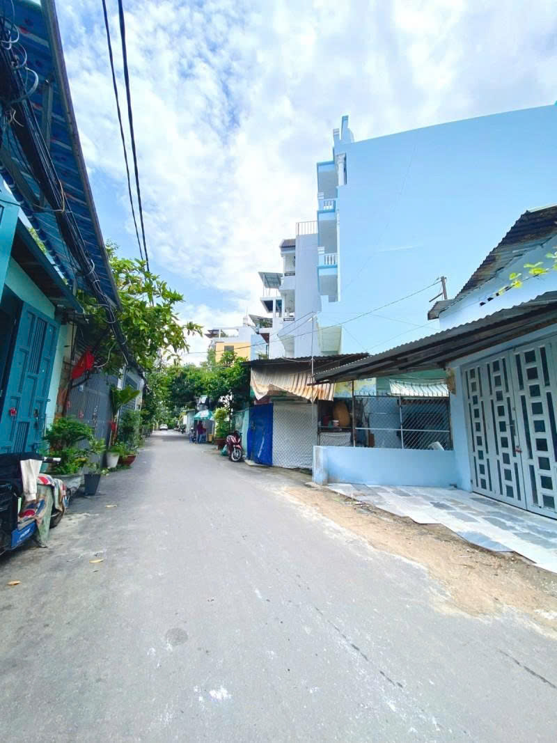 gen-n-z7088151272920_cff3563541b9400416039ba2e24258a3