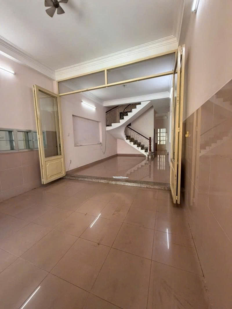 gen-n-z7112969484897_3530126bd66174dea0028e134127c693