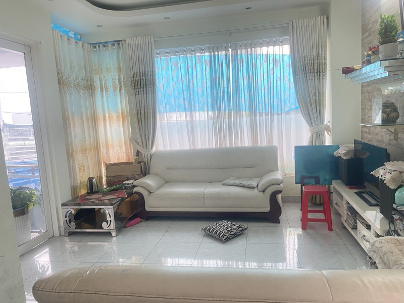 mat-tien-kinh-doanh-445-m2-gan-dh ngan hang (3)