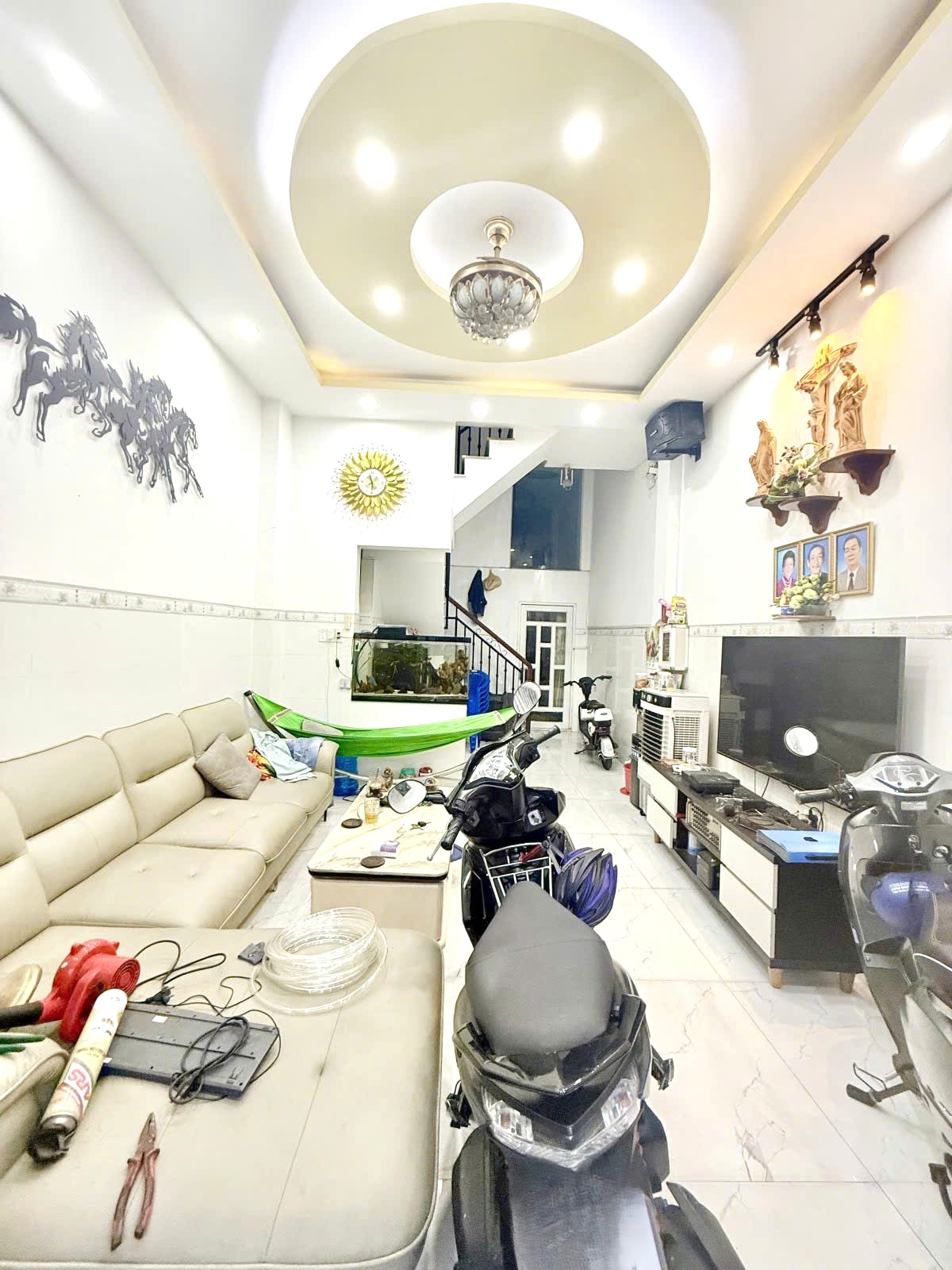 nha-4-tang-hxh-phuong11-go-vap (3)