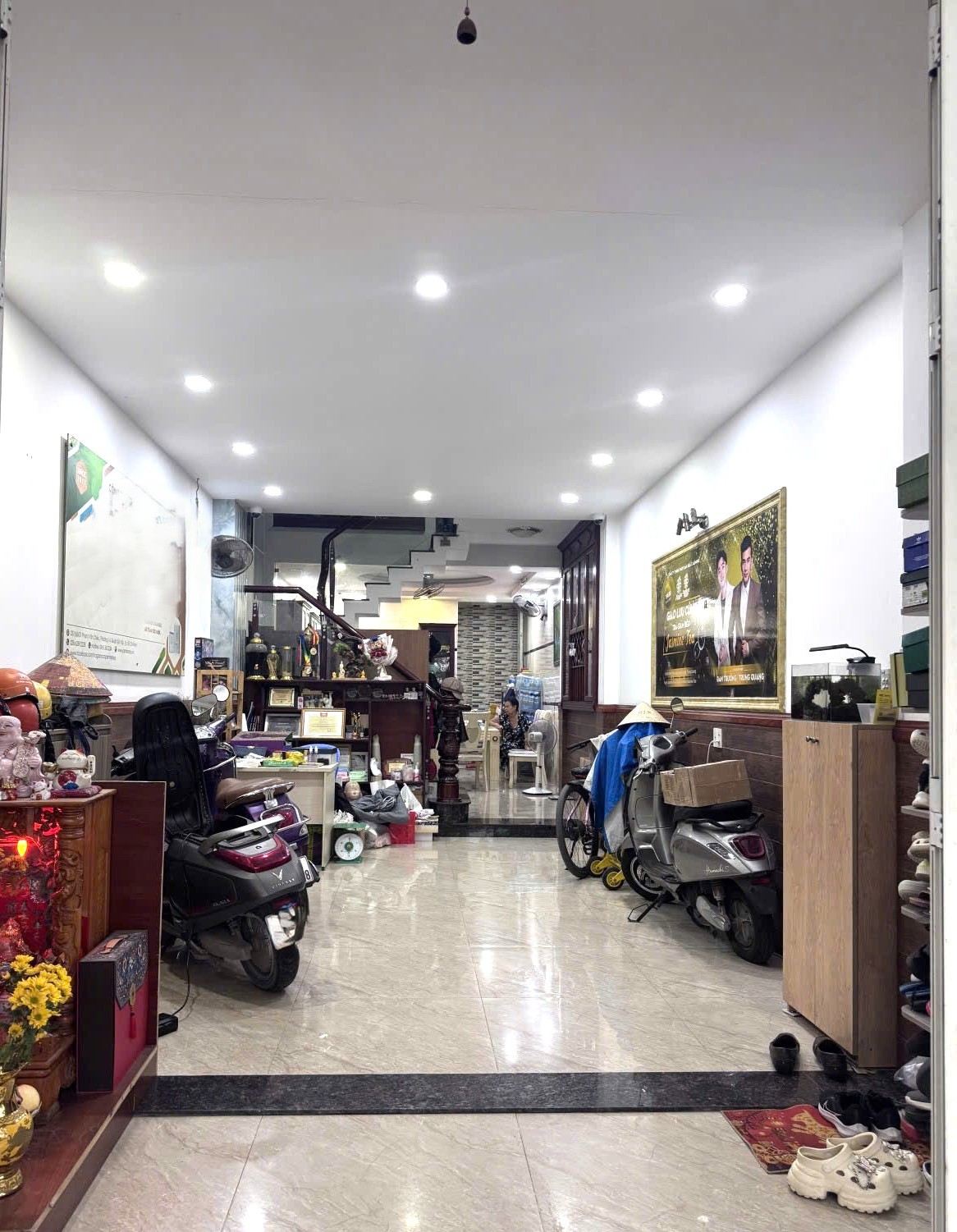 nha-mat-tien-hem-xe-hoi-go-vap (1)