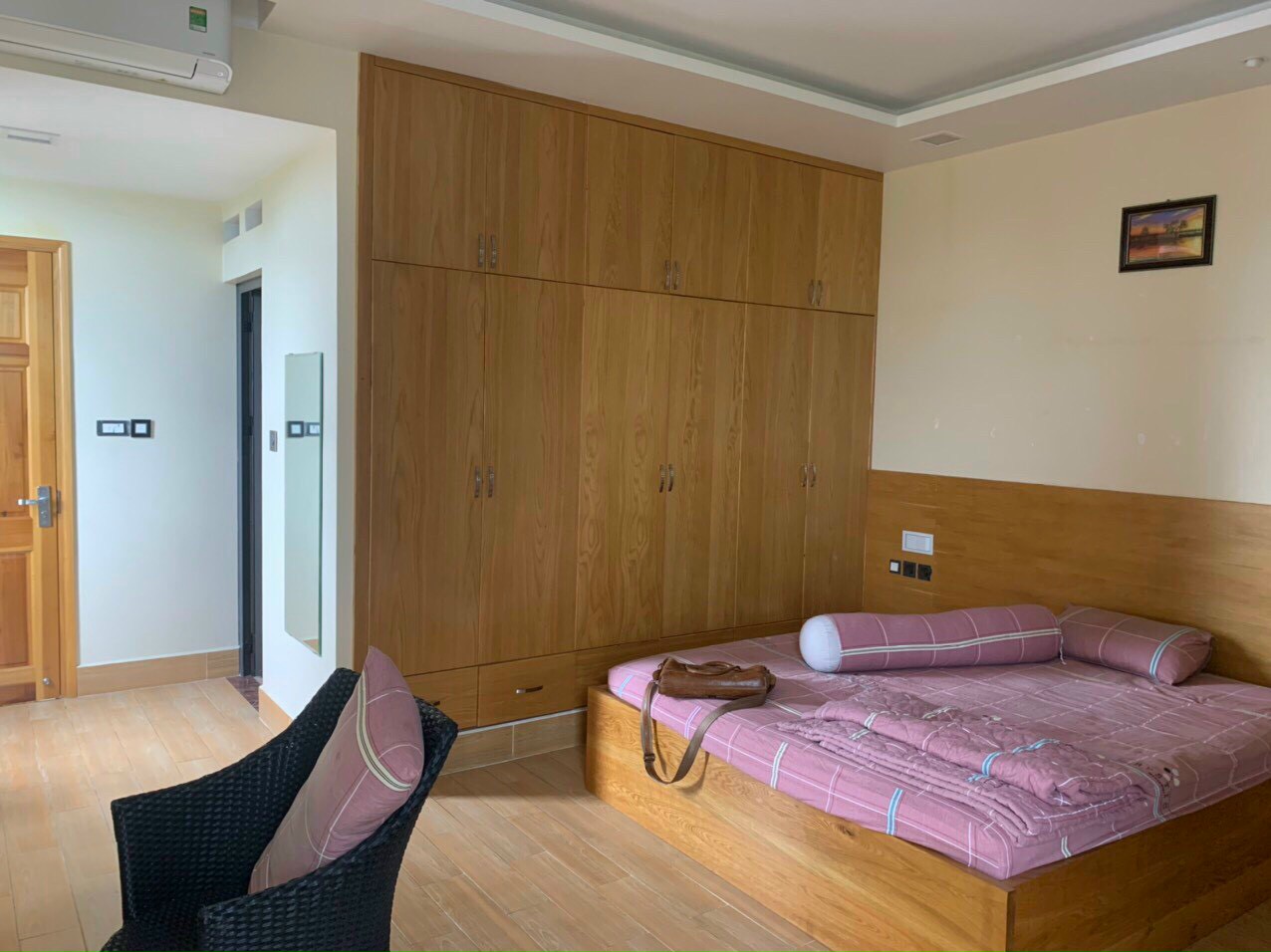 z5295010342755_9257eb350938680c1db9da3f0f24ddc7