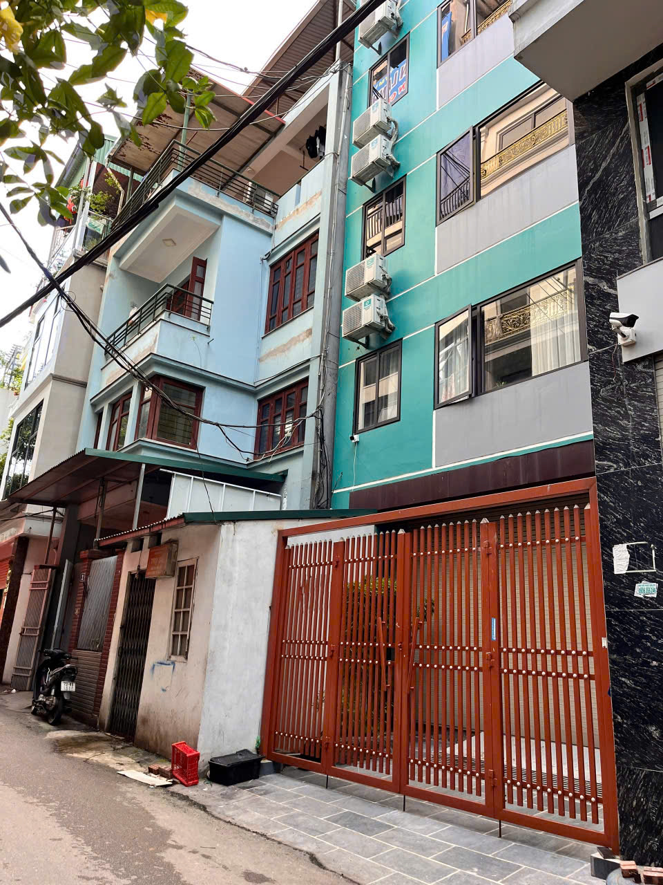 z5775366901700_313c752d8d34228f9b1f62ff42f7e256