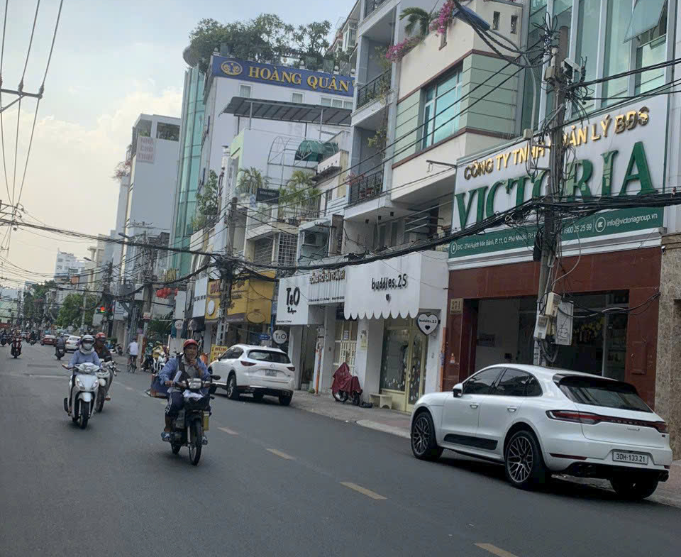 z5914626195500_623df8e3bd0be63ed721d70db5b8b4b7