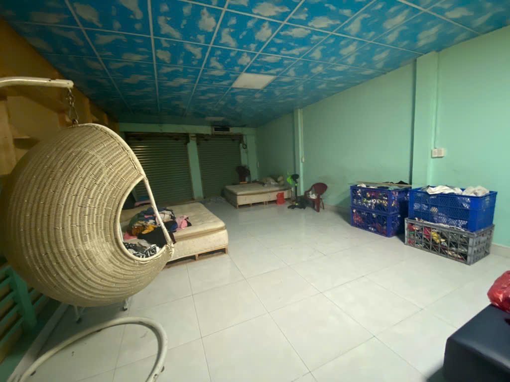 z5976841514054_066_d5d79d97ad0fc1a9f060c42eb10fe5b7