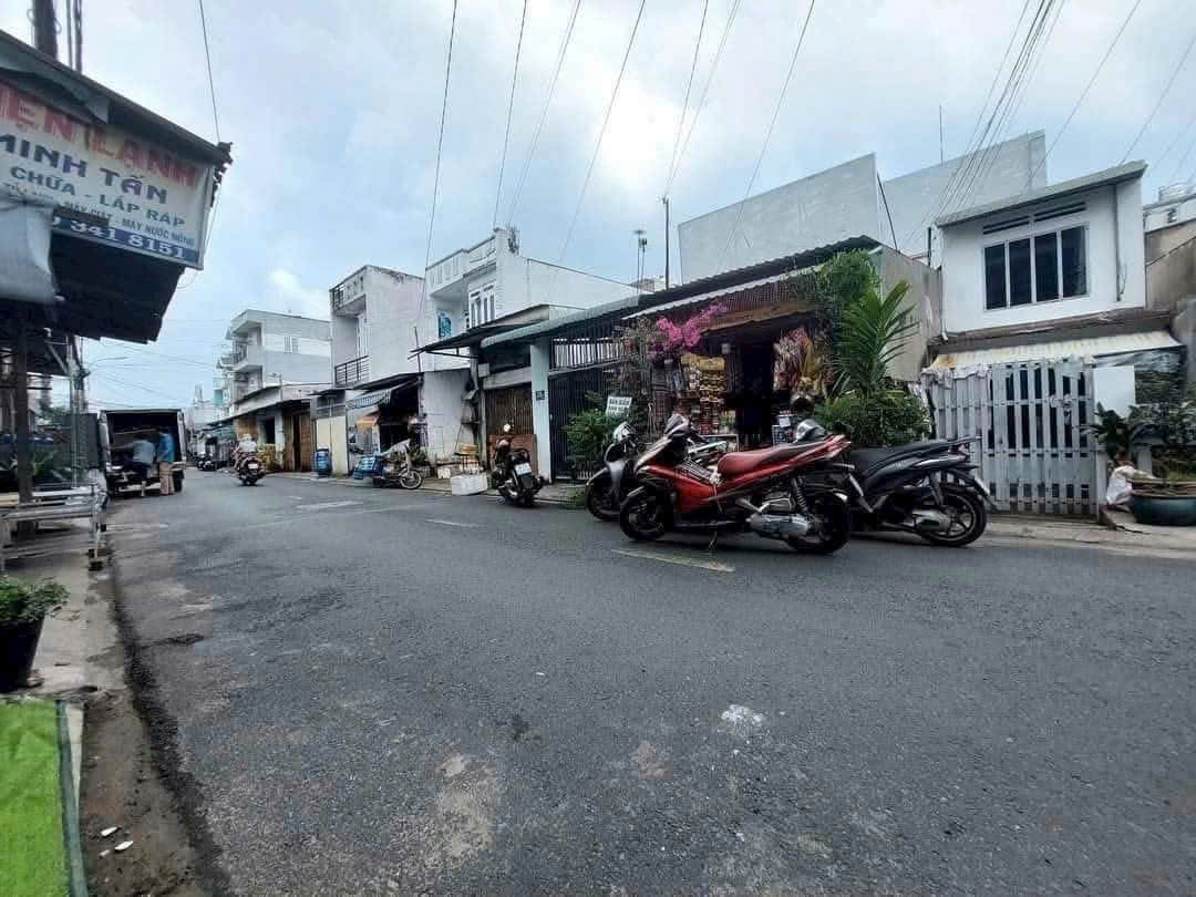 z6085729306468_ab519008bae9137c9f88fcb170c60f1d