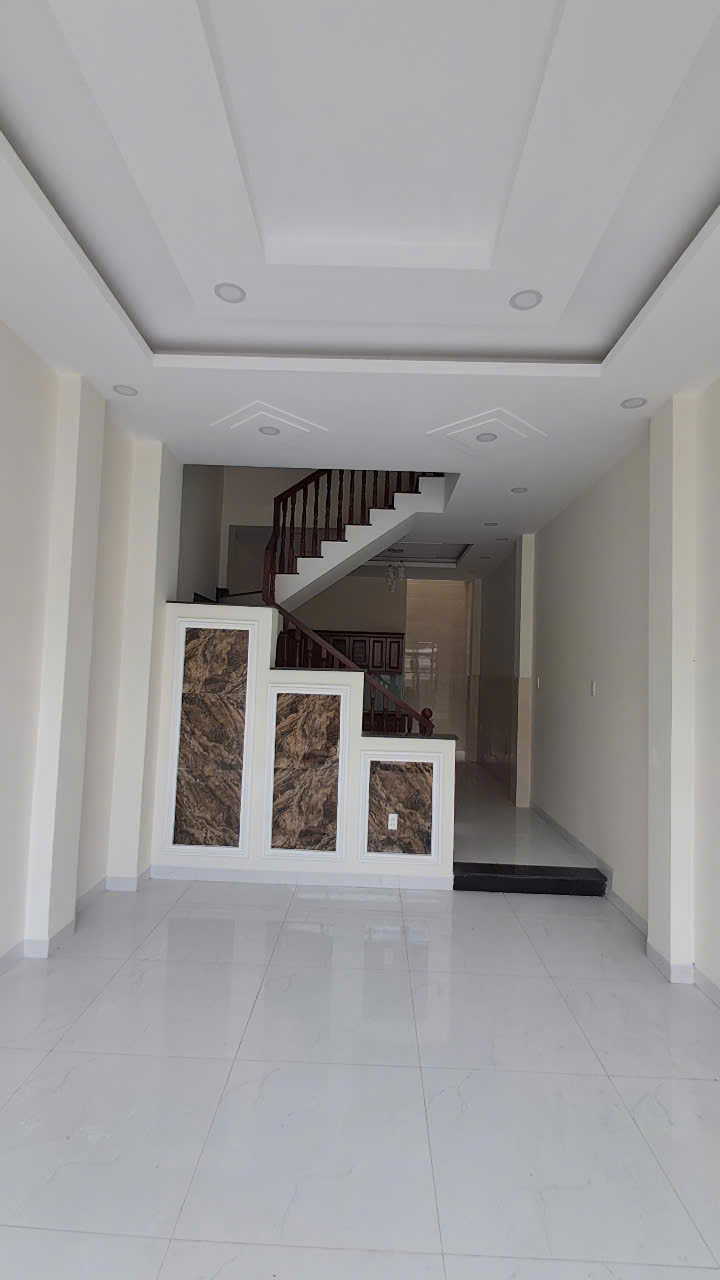 z6510990021175_fdcd66f626249f71fd89428f55299161