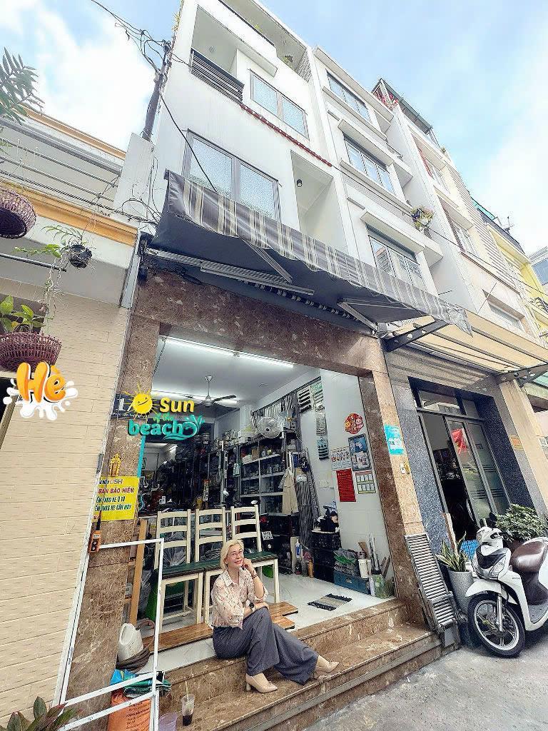 z6590054237732_a8ee12a64bd87263a0741640968b55cf