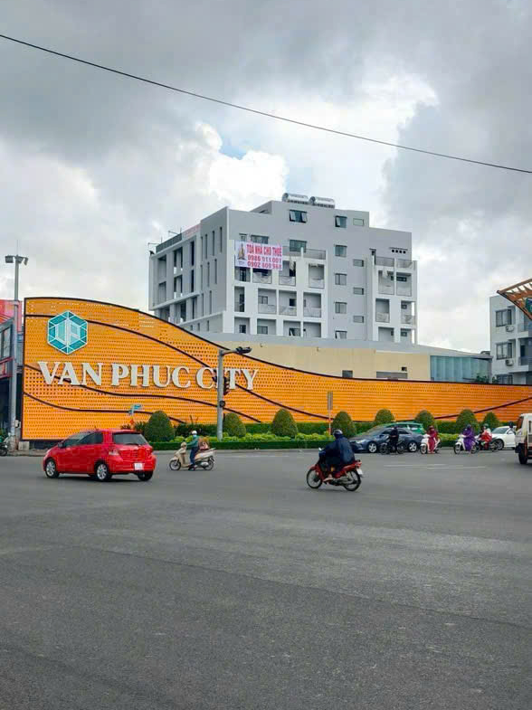 z6775898778958_a24d6ccb1144a07fae08dce74532ecaa