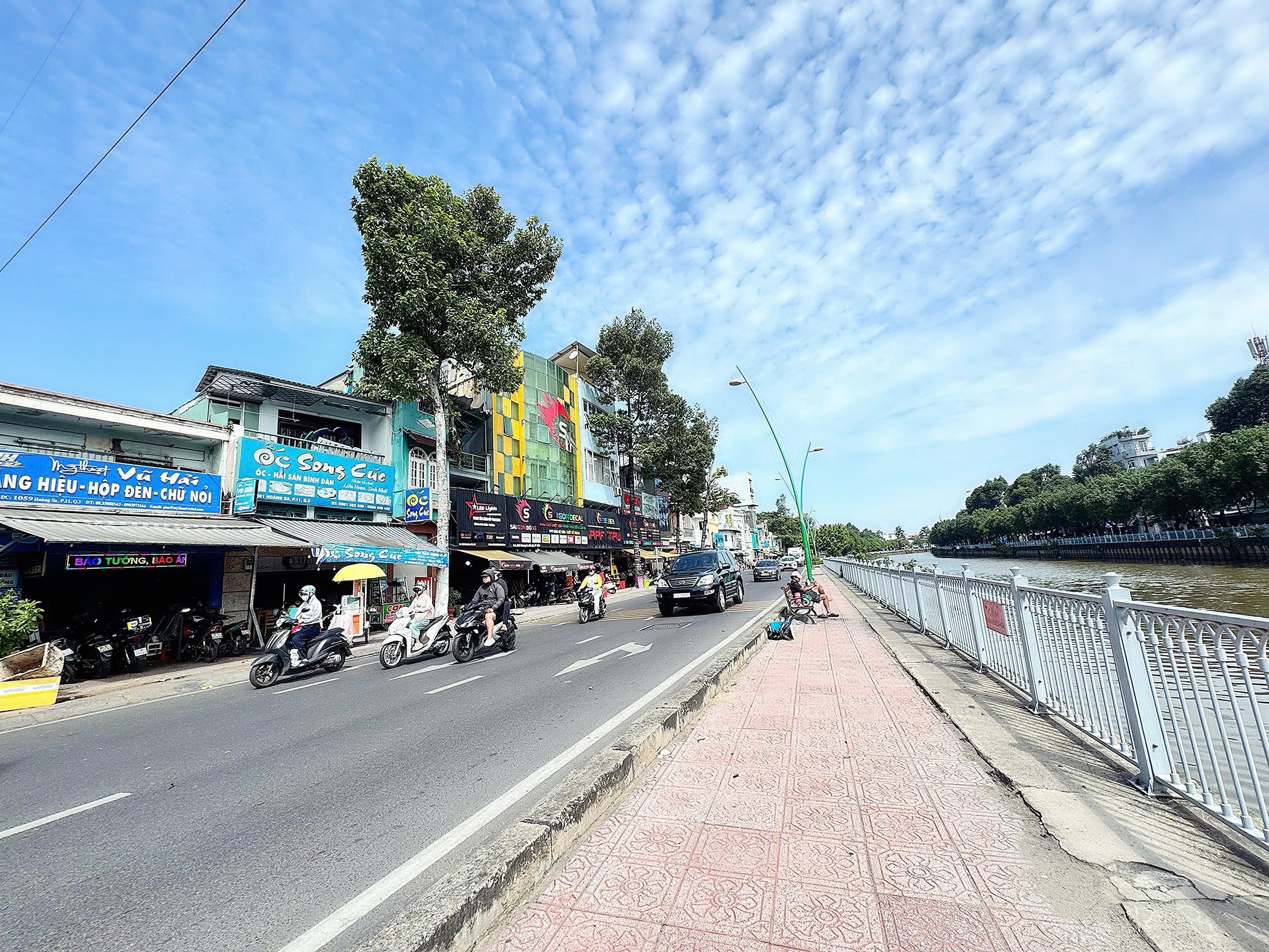 z6839575058026_1a809cc905eb66e5c5152a67e6d4a066