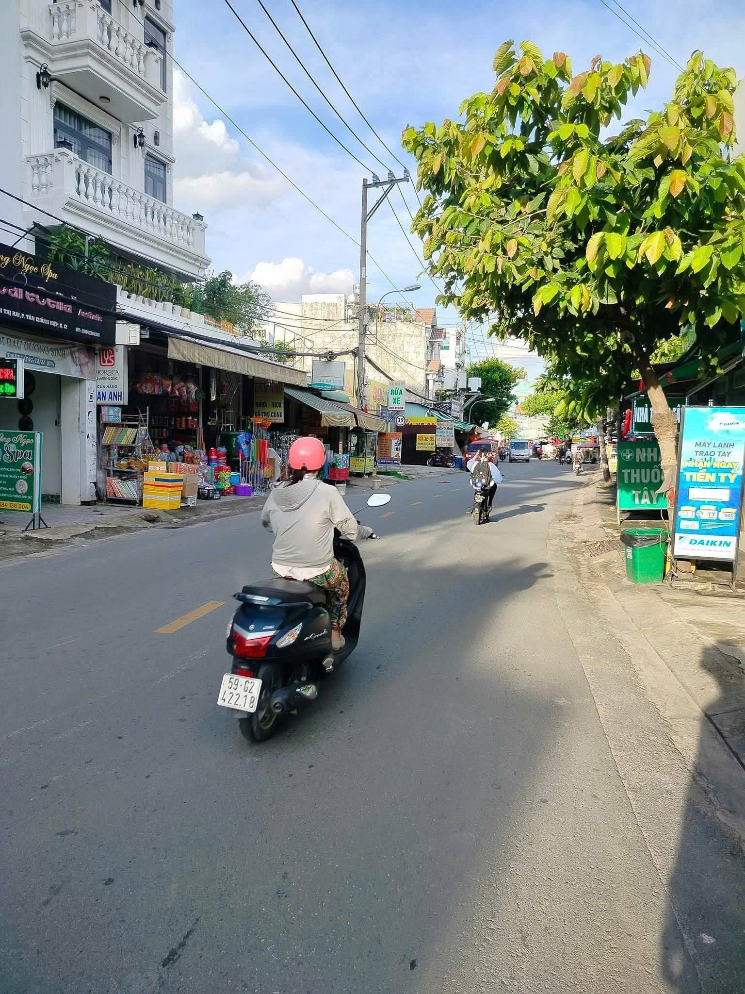 z6974073596432_13a2169ac0c6b1d4815817cbca41bad3