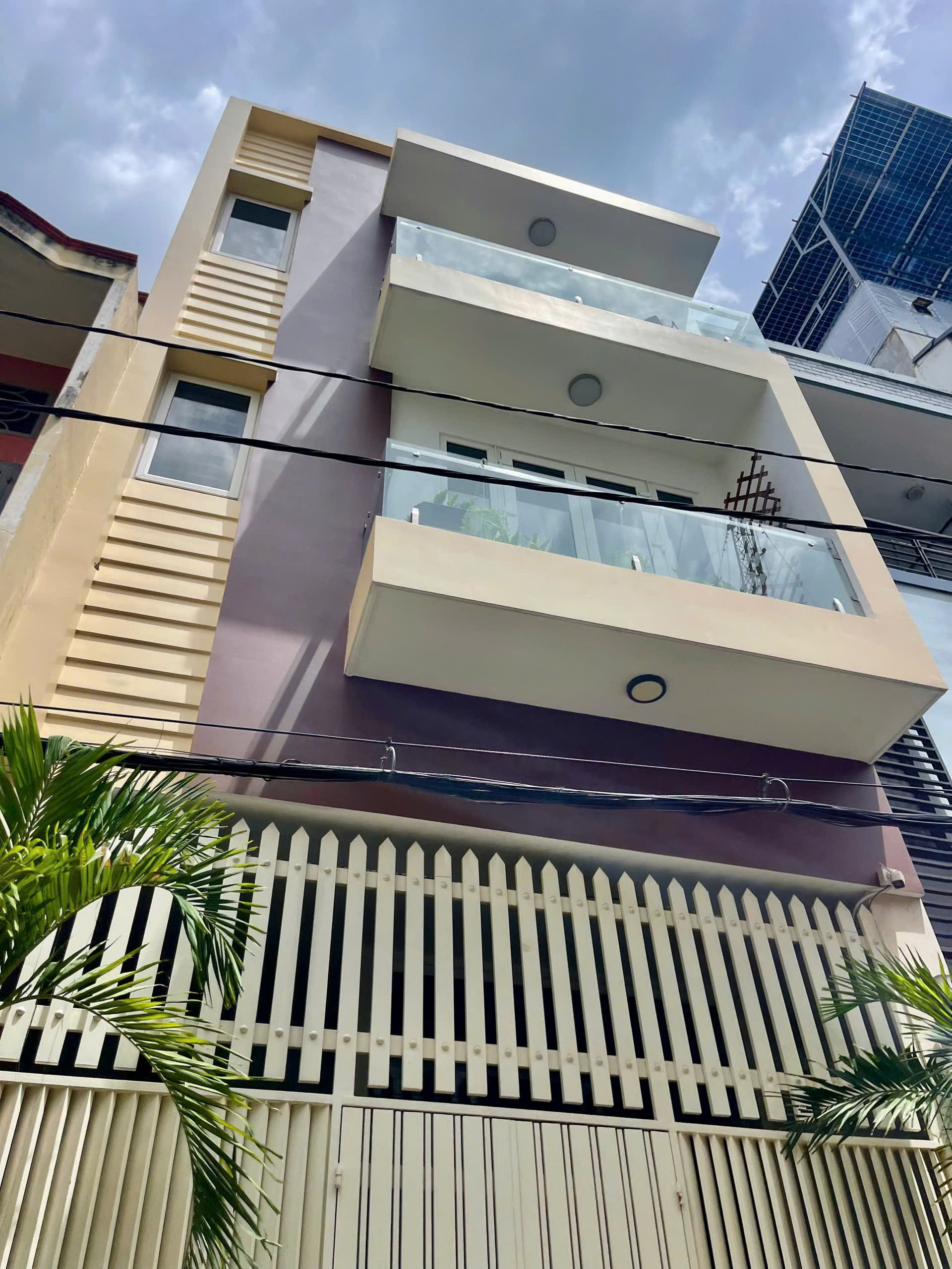 z6975992752346_78284506c0a5899ee90e8b044daebf68