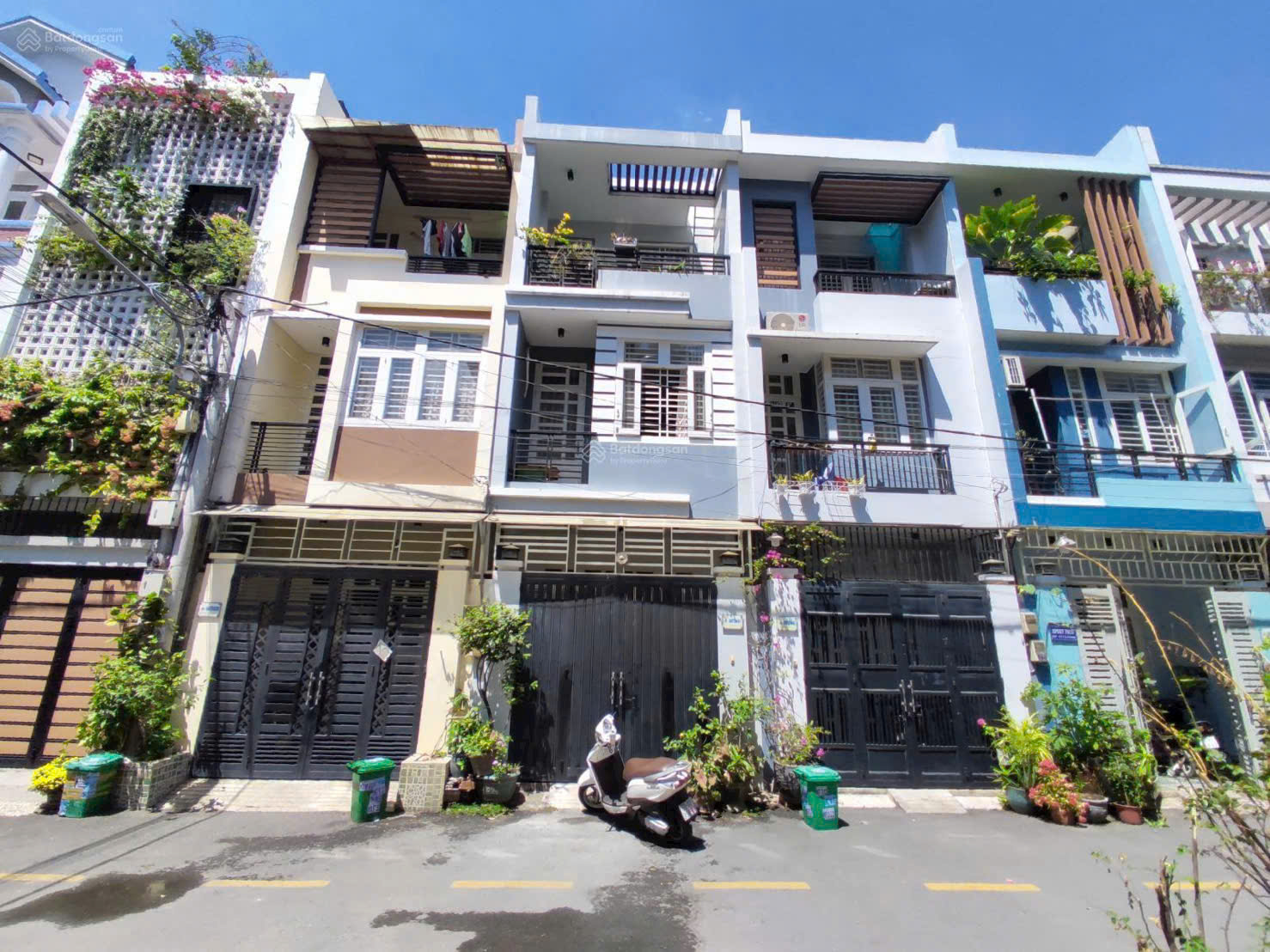 z6999700033831_4044161244ba4a122de5485a801dc559