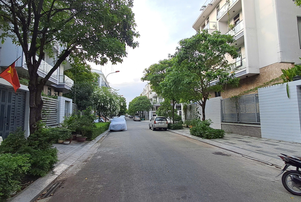 z7015040795900_169ef7c55d1a462d7dcb02daf6f94bf3