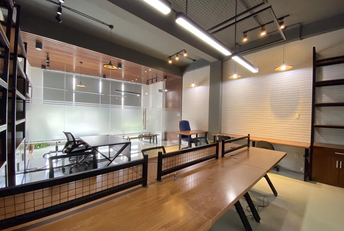 z7047100344326_b23cdcac0a71d0108b2d3bb39c0f75bd