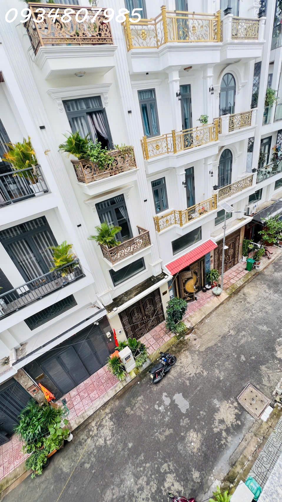 z7054255369385_11aaa92b2699677eefef1681f6a6969e