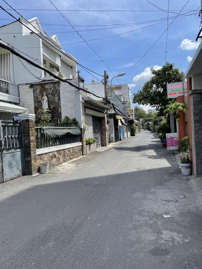 z7068148079238_aa1c810fa2114b1a7c7f057ef5632a4b