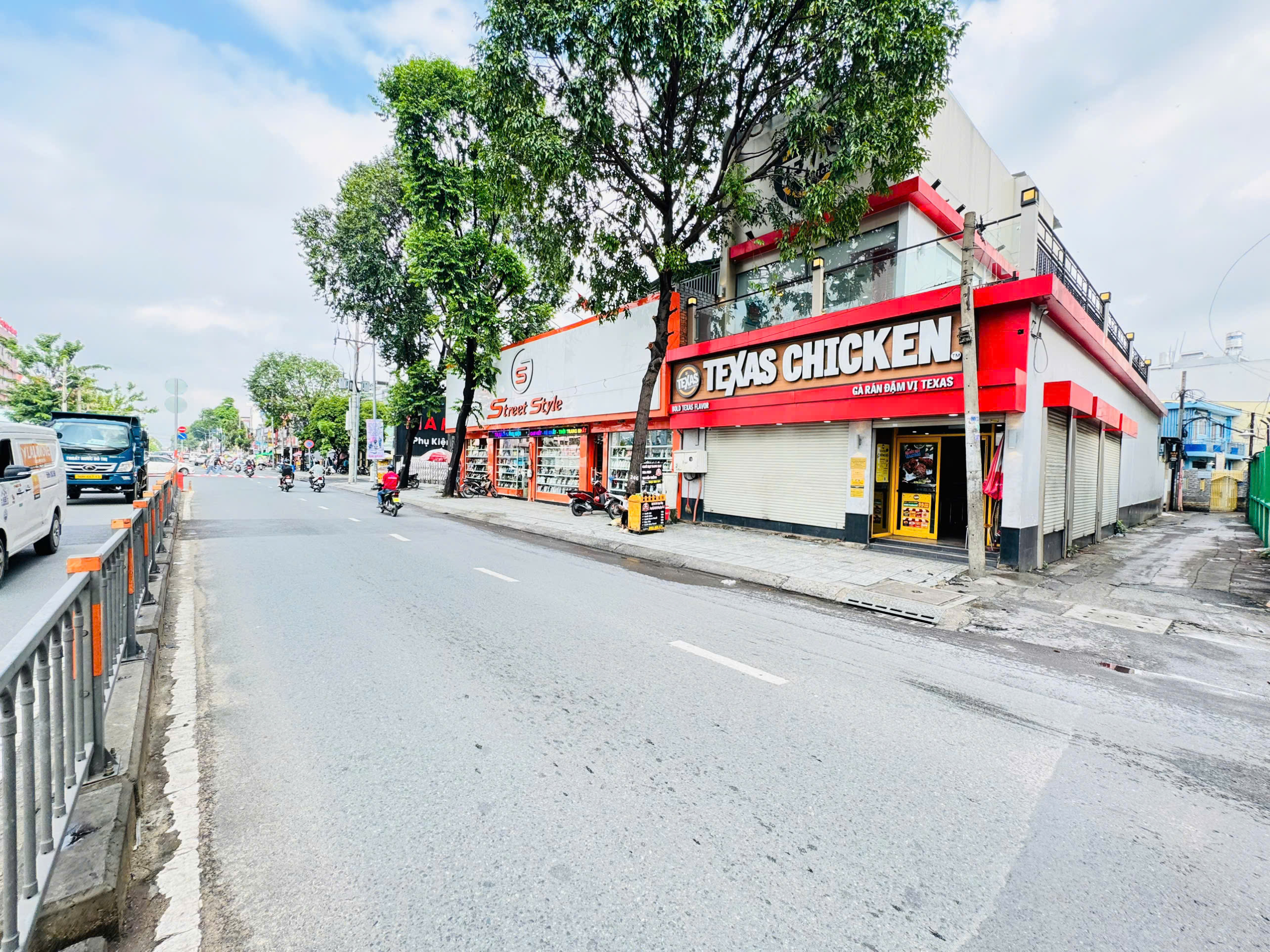 z7076078485009_0e9e22a8333b6804f53d3e29e10b803f