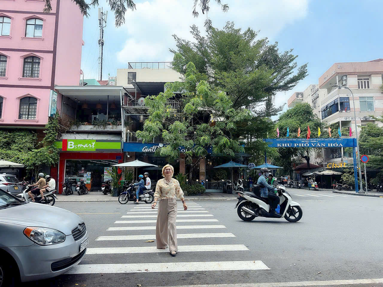 z7080160723572_2a4e21f420e35a7ca4000008c41612f9