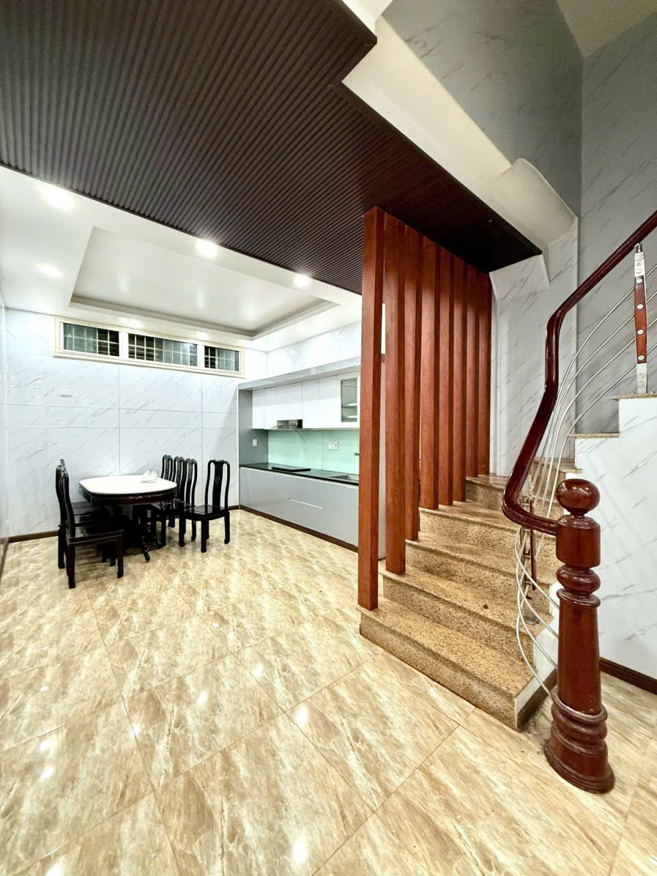 z7080614774915_09c8e465d27efe6d5bfee196481e3176nhq