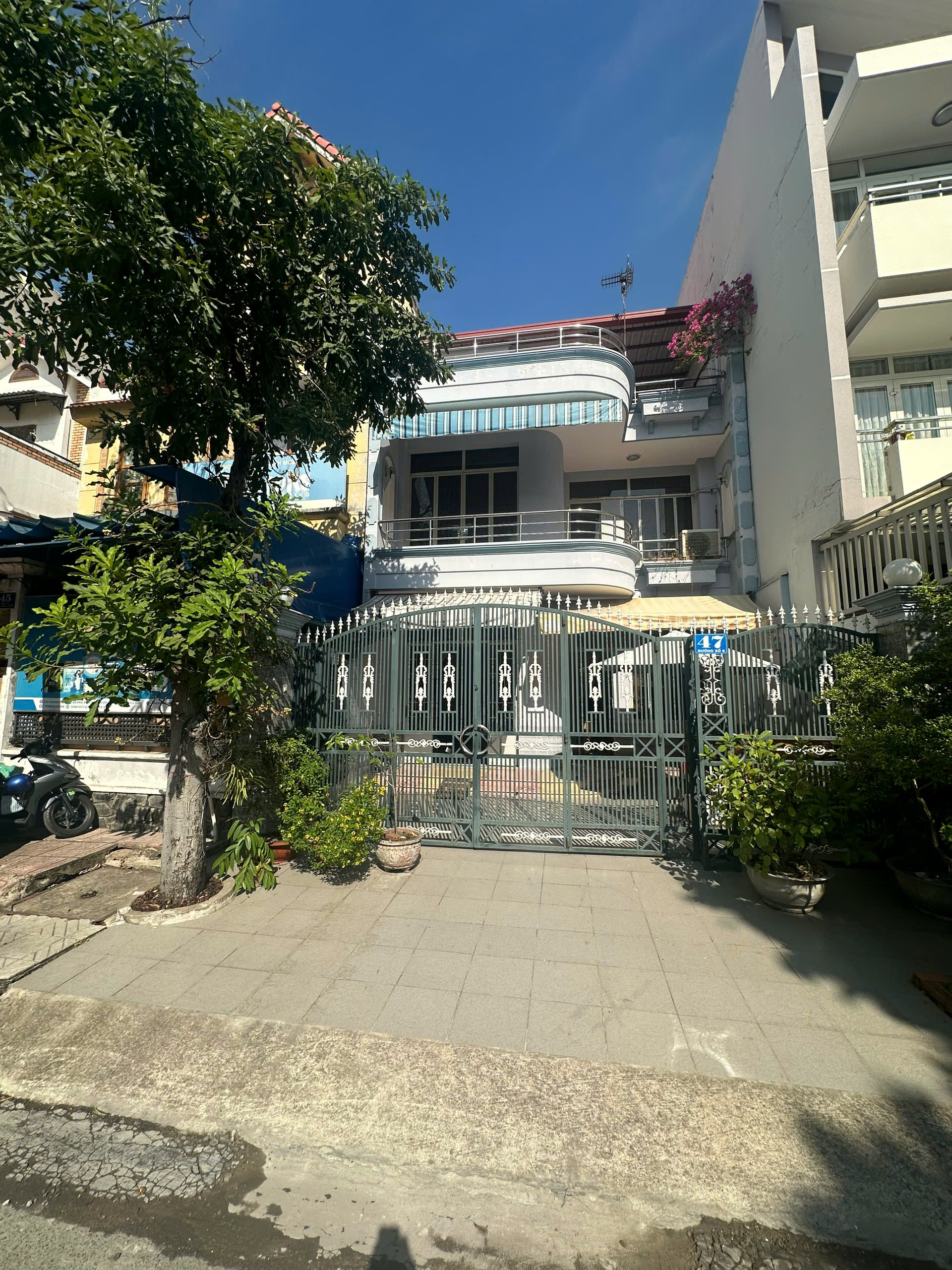 z7081362243284_67bbcf3693738a0db72758774e428c33