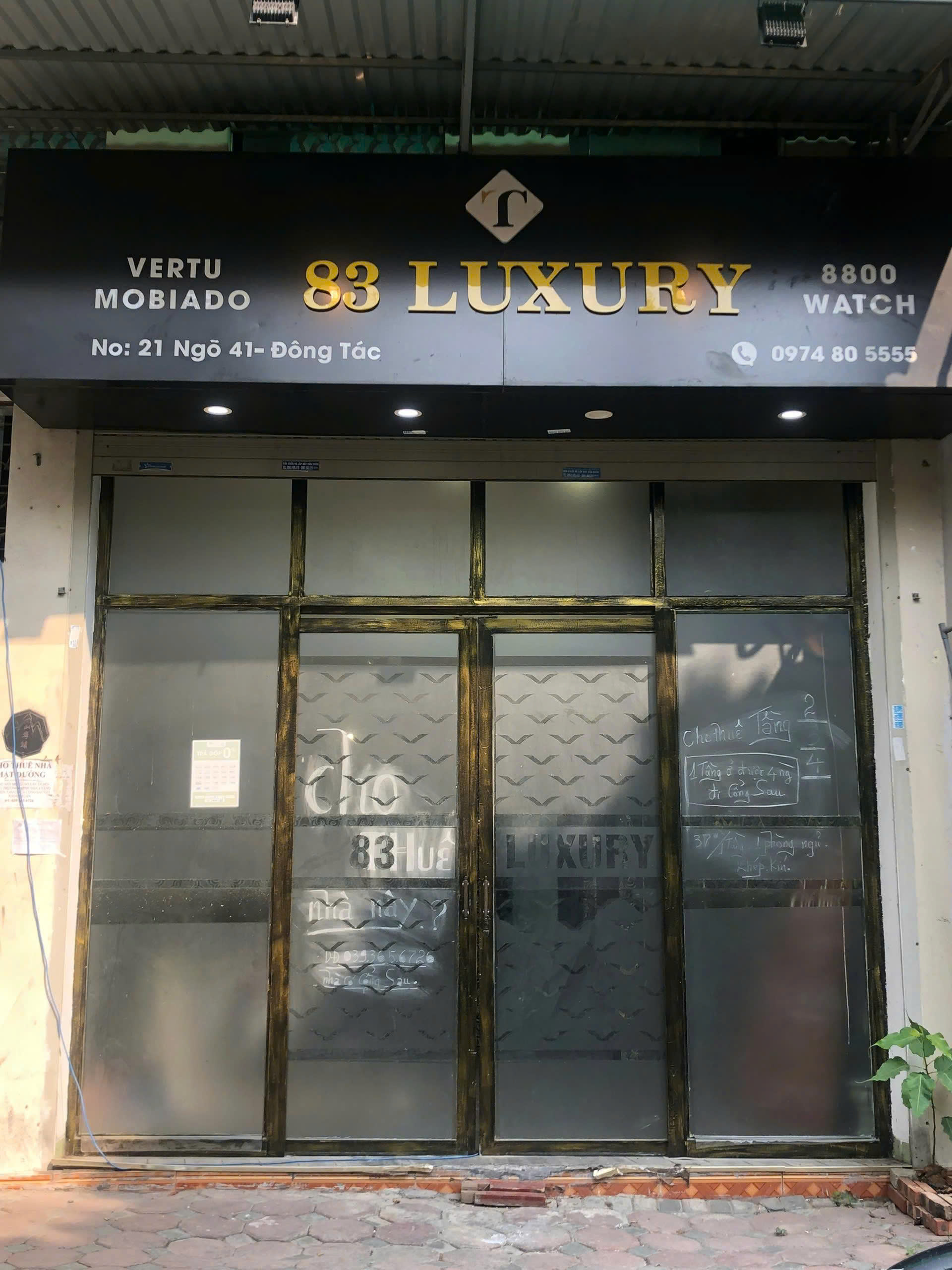 z7087406652204_01c0cf0d8bb4e4b7cc7b84eab17d0721