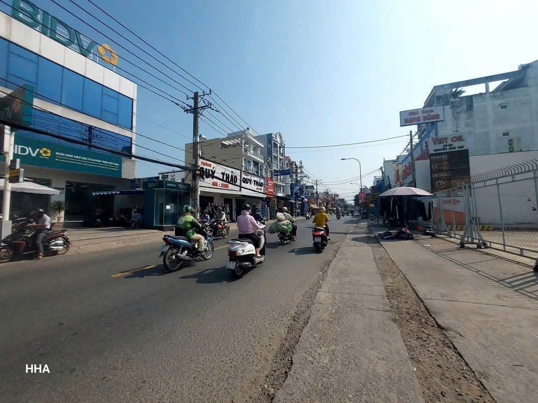 z7090281086547_091d5450db85e6a87efc931990de834f